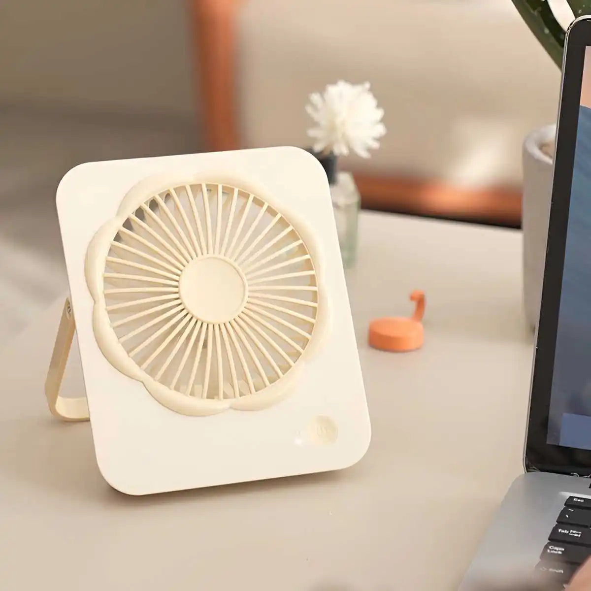 Portable Fan USB Desk Fan Fast Cooling Strong Airflow Quiet Operation Adjustable 4 Speed Wind Standing Ultra-thin Fans